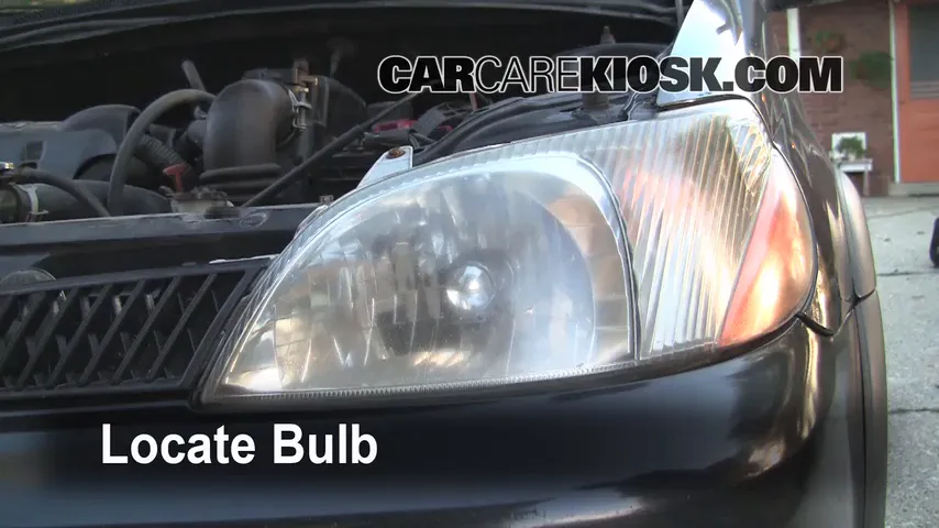 2001 Toyota Echo 1.5L 4 Cyl. (4 Door) Lights Turn Signal - Front (replace bulb)